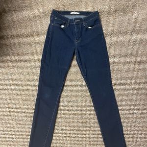 Levi’s 721 High Rise Skinny — Like New! Size 28.